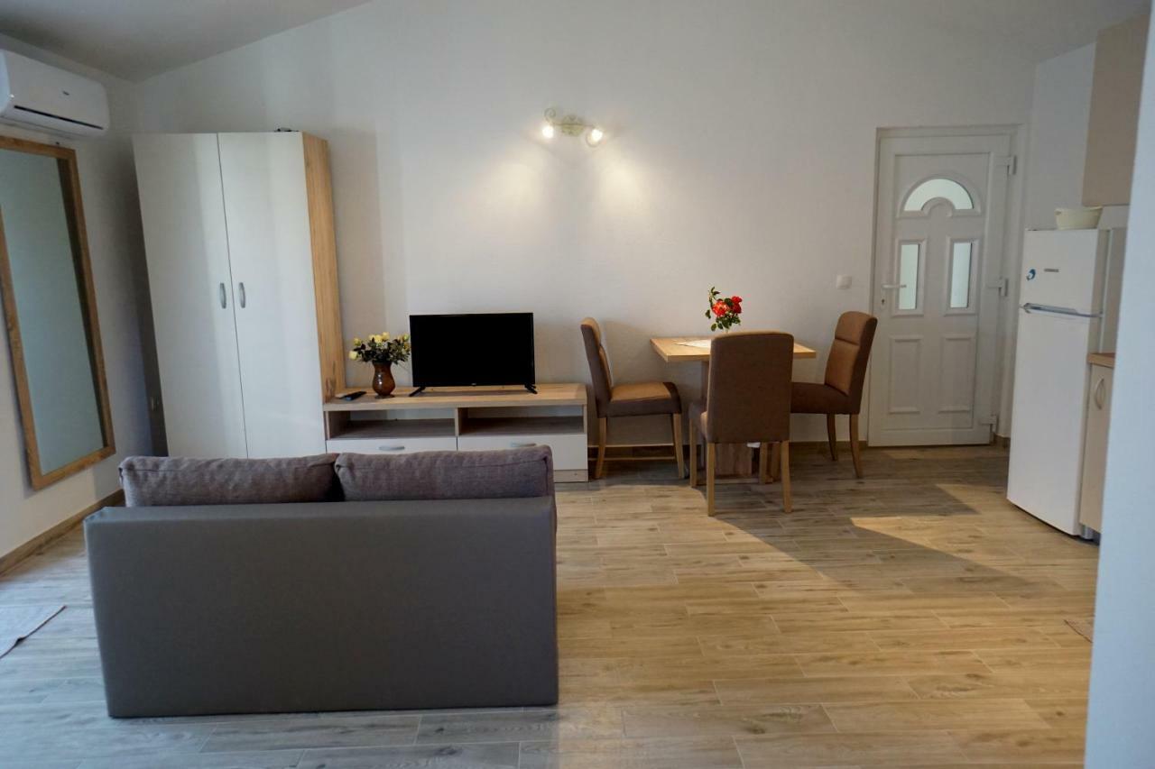 Apartments Sanja Jezera Ngoại thất bức ảnh