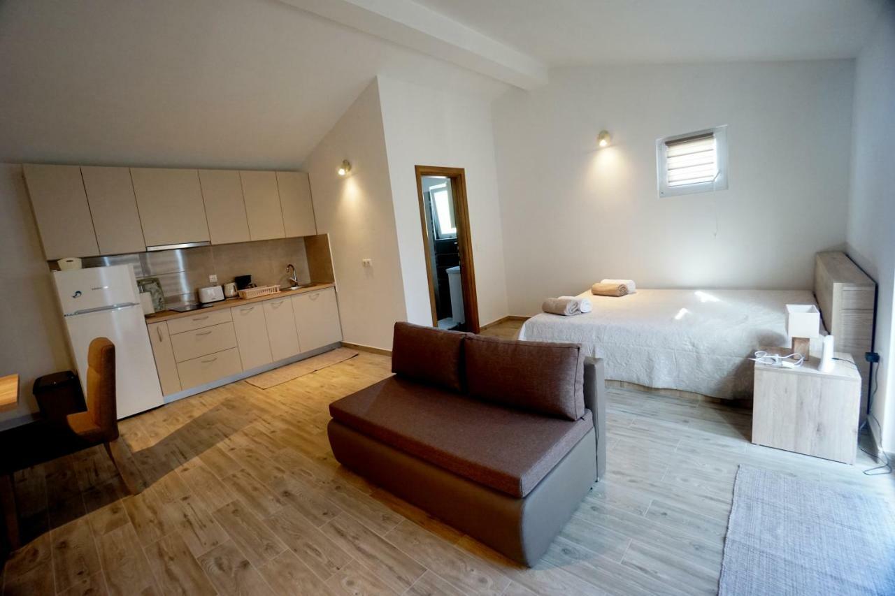 Apartments Sanja Jezera Ngoại thất bức ảnh
